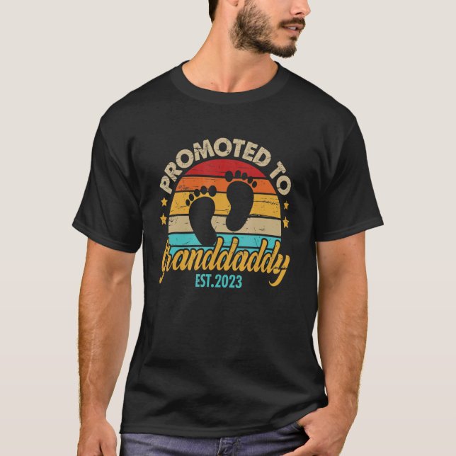 T-shirt Mens Promoted to Granddaddy 2023 Father's Day  Fir (Devant)
