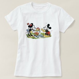 T-shirt Mickey et Minnie pique-niquent en mangeant du gâte