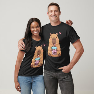 T-shirt Mignon Capybara Kawaii Anime Buvant du Bubble Tea