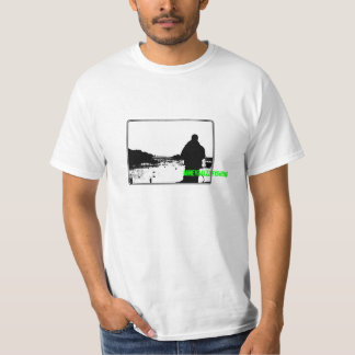 T-shirt mikeybalzz pêchant la pièce en t standard