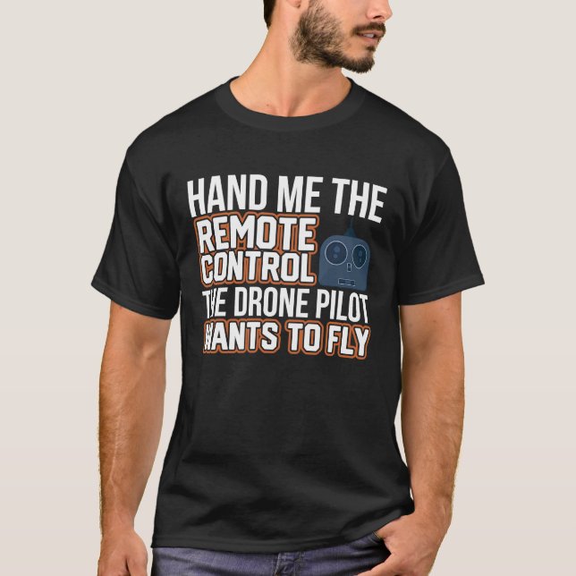 T-shirt Modèle pilote de drone quadrocopter volée (Devant)