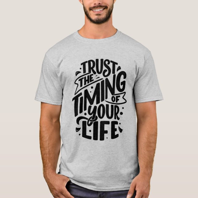 T-shirt "Moment divin : Faites confiance à votre voyage" (Devant)