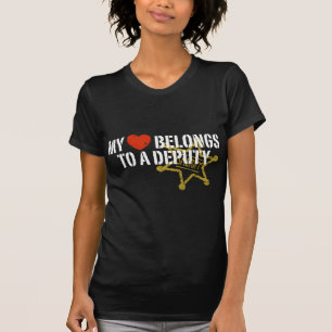 T-shirt Mon coeur appartient à un adjoint