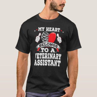 T-shirt Mon Coeur Appartient À Un Adjoint Vétérinaire Vale
