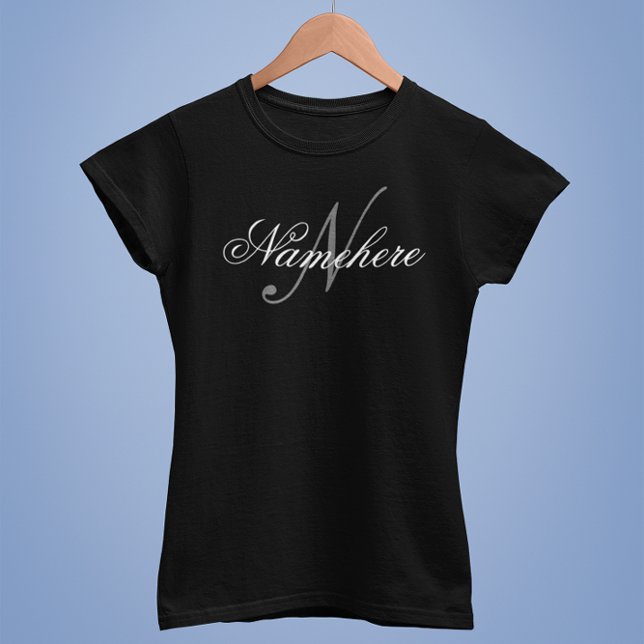 T-shirt Monogramme de nom noir et blanc personnalisé uniqu (Créateur téléchargé)