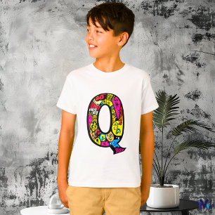T-shirt Monogramme Q tribal et doodle coloré et amusant