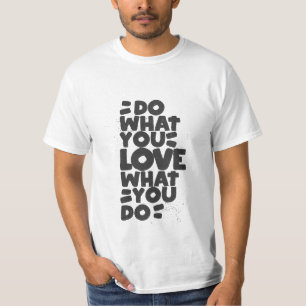 T-shirt Mots Dessinés À La Main Qui Cherche Trouvera