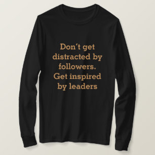 T-shirt Mots motivants avec un texte simple sur