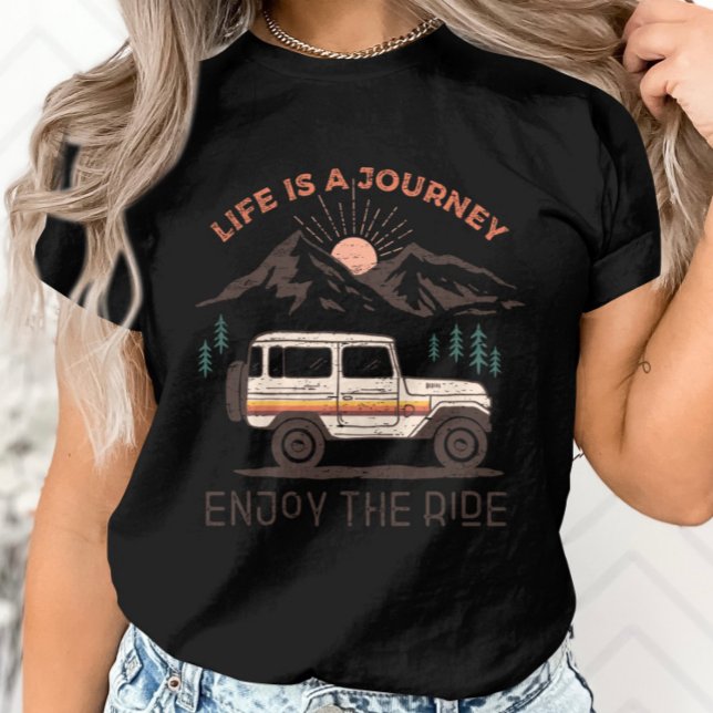 T-shirt Mountain Sunset- Cadeau Voyageur- La Vie Est Un Vo (Créateur téléchargé)