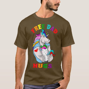 T-shirt Mouvement social LGBT pride tee free papa embrasse