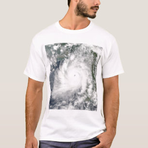 T-shirt Mouvements de Giri de cyclone à terre au-dessus d