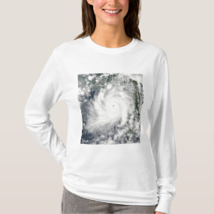 T-shirt Mouvements de Giri de cyclone à terre au-dessus d