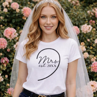 T-shirt Mrs. Wifey Honeymoon Just Married Wedding