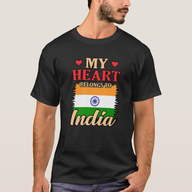 T-shirt My Heart Belongs To India (Devant)