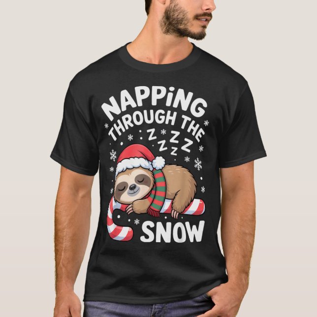 T-shirt Napng Through The Snow Funny Sloth Candy Cane Xmas (Devant)