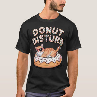 T-shirt Ne dérangez pas le chat se relaxant sur une pépite