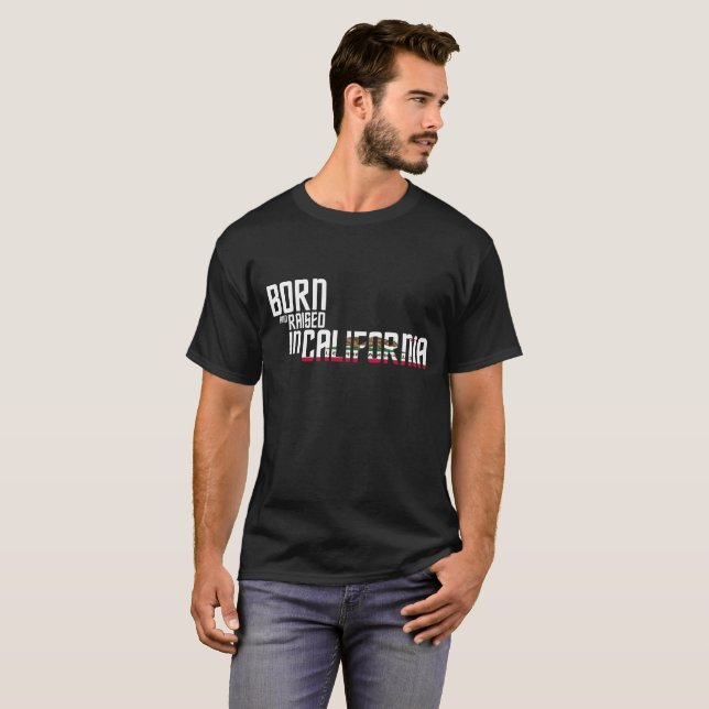 T-shirt Né et augmenté dans la conception de cadeau (Devant entier)