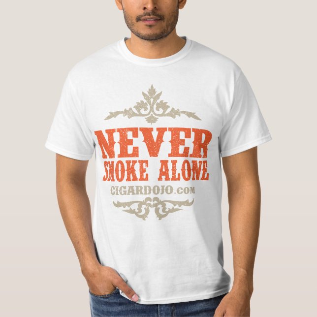 T-shirt Ne fumez jamais la seule conception de couleur (Devant)