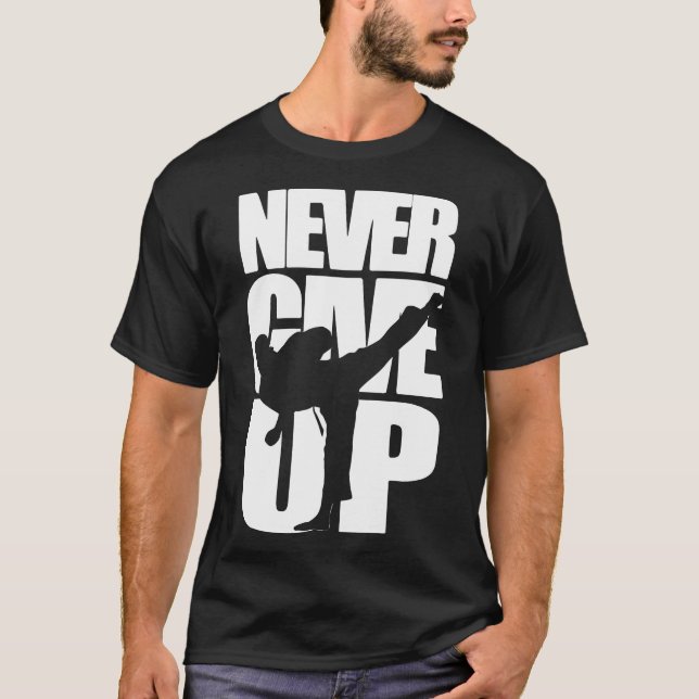 T-shirt Ne jamais abandonner le karaté (Devant)