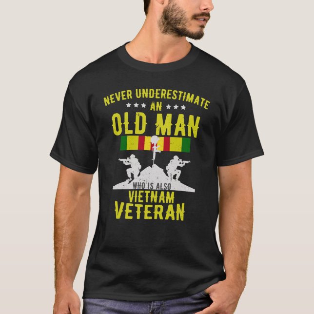 T-shirt Ne jamais sous-estimer un vieil homme vétéran du V (Devant)