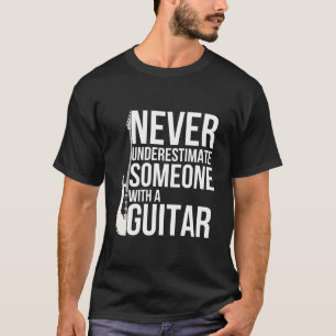 T-shirt Ne sous-estimez jamais quelqu'un avec des joueurs 