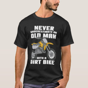 T-shirt Ne sous-estimez jamais un vieil homme à vélo droit