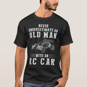 T-shirt Ne sous-estimez jamais un vieil homme avec un tee-