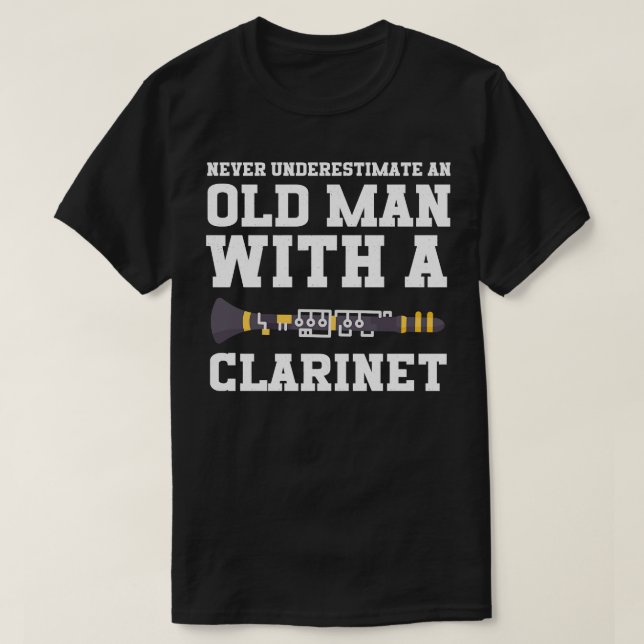 T-shirt Ne Sous-Estimez Jamais Un Vieux Homme Avec Un Clar (Design devant)