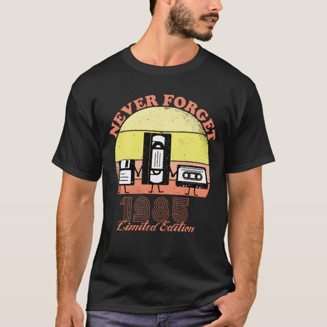 T-shirt Never Forget 1985 Birthday Limited Edition Vin (Devant)