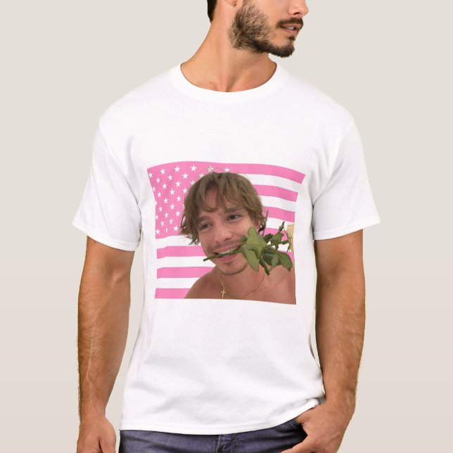 T-shirt Nicholas chávez avec le drapeau américain rose ros (Devant)