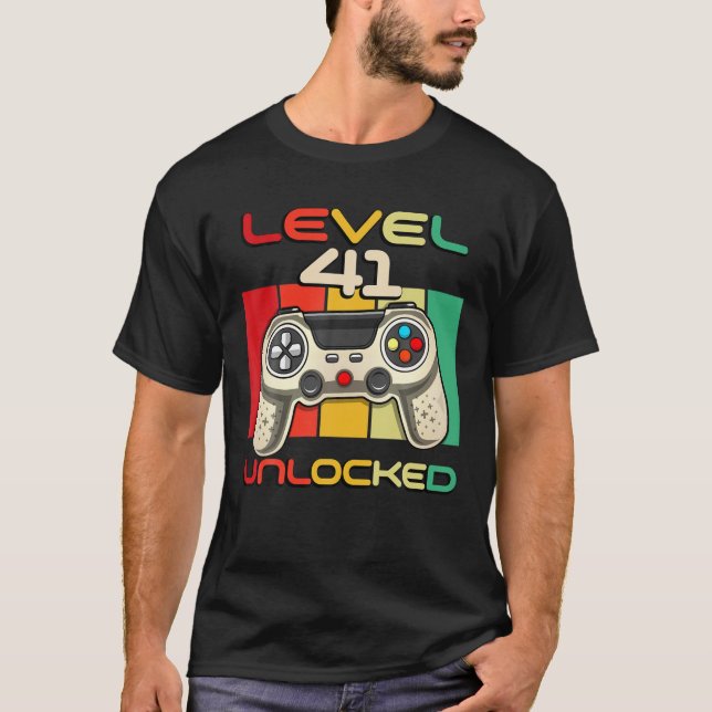 T-shirt Niveau 41 Vidéogamer Déverrouillé Né En 1980 41 An (Devant)