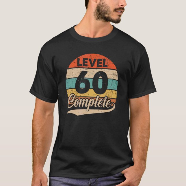 T-shirt Niveau 60 Terminer 60e anniversaire Mariage pour l (Devant)