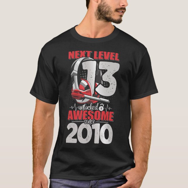 T-shirt Niveau suivant Déverrouillé 13 ans Garçon 2010 cas (Devant)