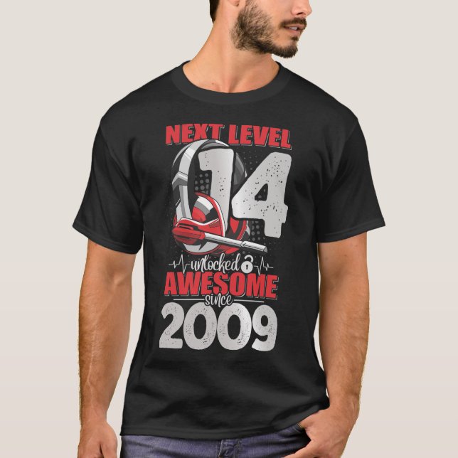 T-shirt Niveau suivant Déverrouillé 14 ans Garçon 2009 cas (Devant)