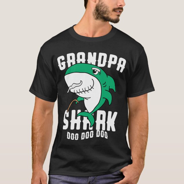 T-shirt Noël de Halloween d'anniversaire de papa de requin (Devant)