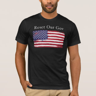 T-shirt noir avec le drapeau et remis à zéro notre