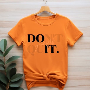 T-shirt noir orange simple