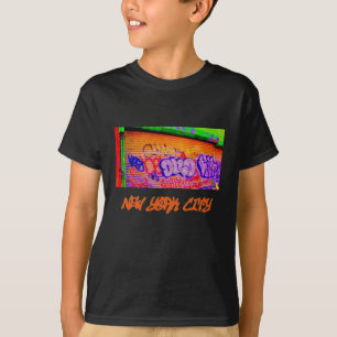 T-shirt noir "Portes de graffiti électriques" pour