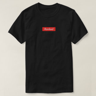 T-shirt noir rangé