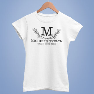 T-shirt Nom noir et blanc personnalisé Monogramme Age