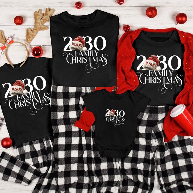 T-shirt Nom personnalisé Santa Hat Noël Famille Correspond (Créateur téléchargé)