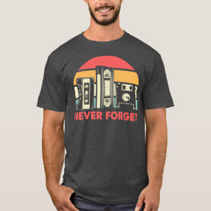 T-shirt N'oubliez jamais Cool Disquette rétro VHS et Casse