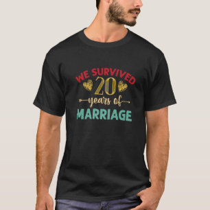 T-shirt Nous Avons Survécu À 20 Ans De Mariage Couple 20