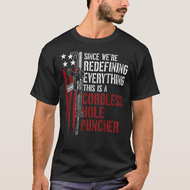 T-shirt Nous sommes en train de redéfinir tout ce qui est  (Devant)