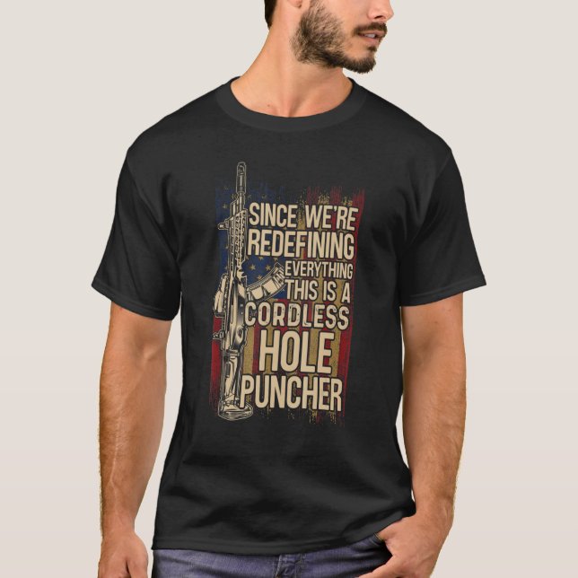 T-shirt Nous sommes en train de redéfinir tout ce qui est  (Devant)