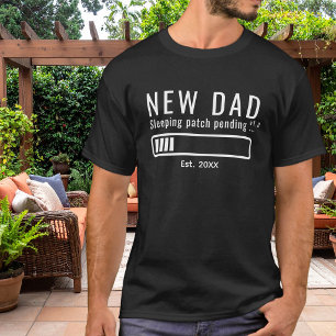 T-shirt Nouveau papa fonctionnant sur batterie de sommeil