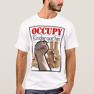 T-shirt Occupez le jardin d'enfants par Kurt Schwengel