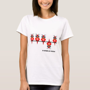 T-shirt oiseaux rouges mignons