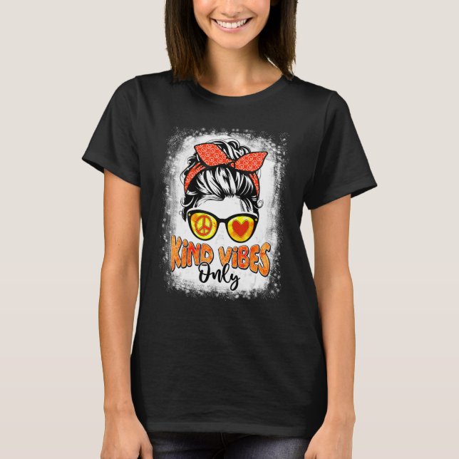 T-shirt Orange Pour Les Femmes Messy Bun Vibes Genre Uniqu (Devant)