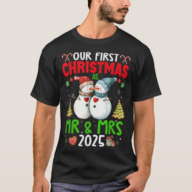 T-shirt Our First Christmas As Mr  Mrs 2025 Couple  (Devant)